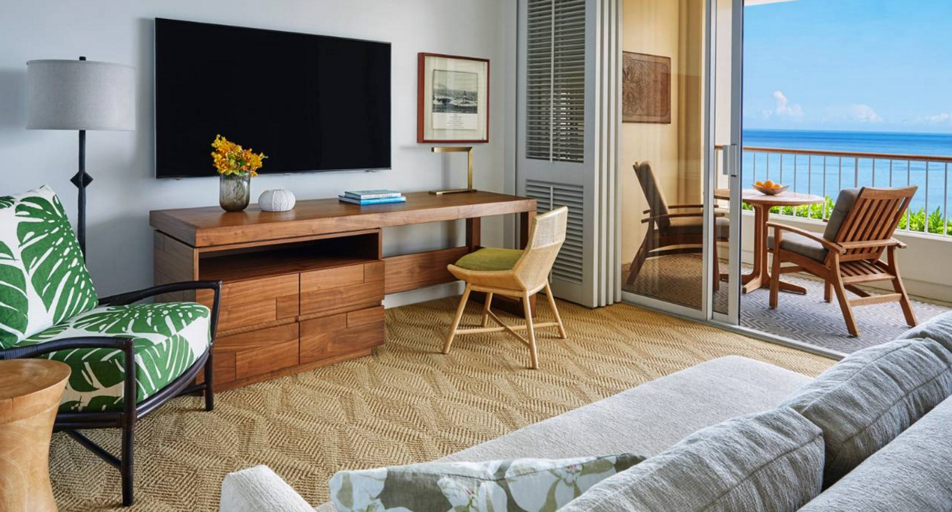 Deluxe Room with Outdoor Spa Tub