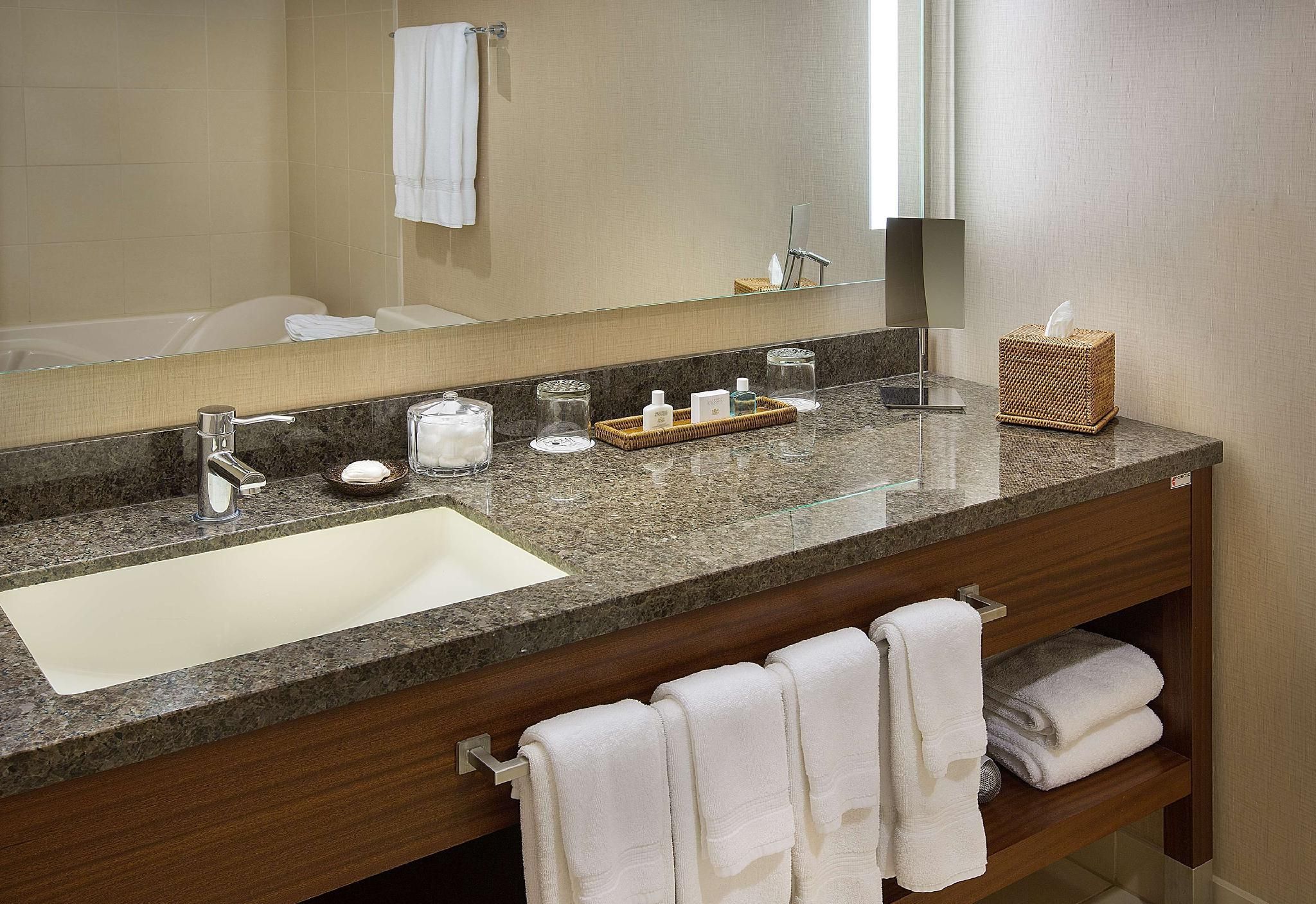 Maui Coast Hotel Hoku King 5