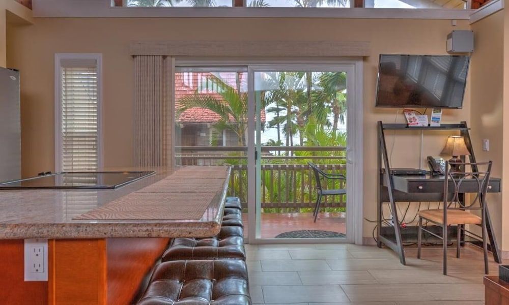 Deluxe Penthouse, Kitchen, Garden View