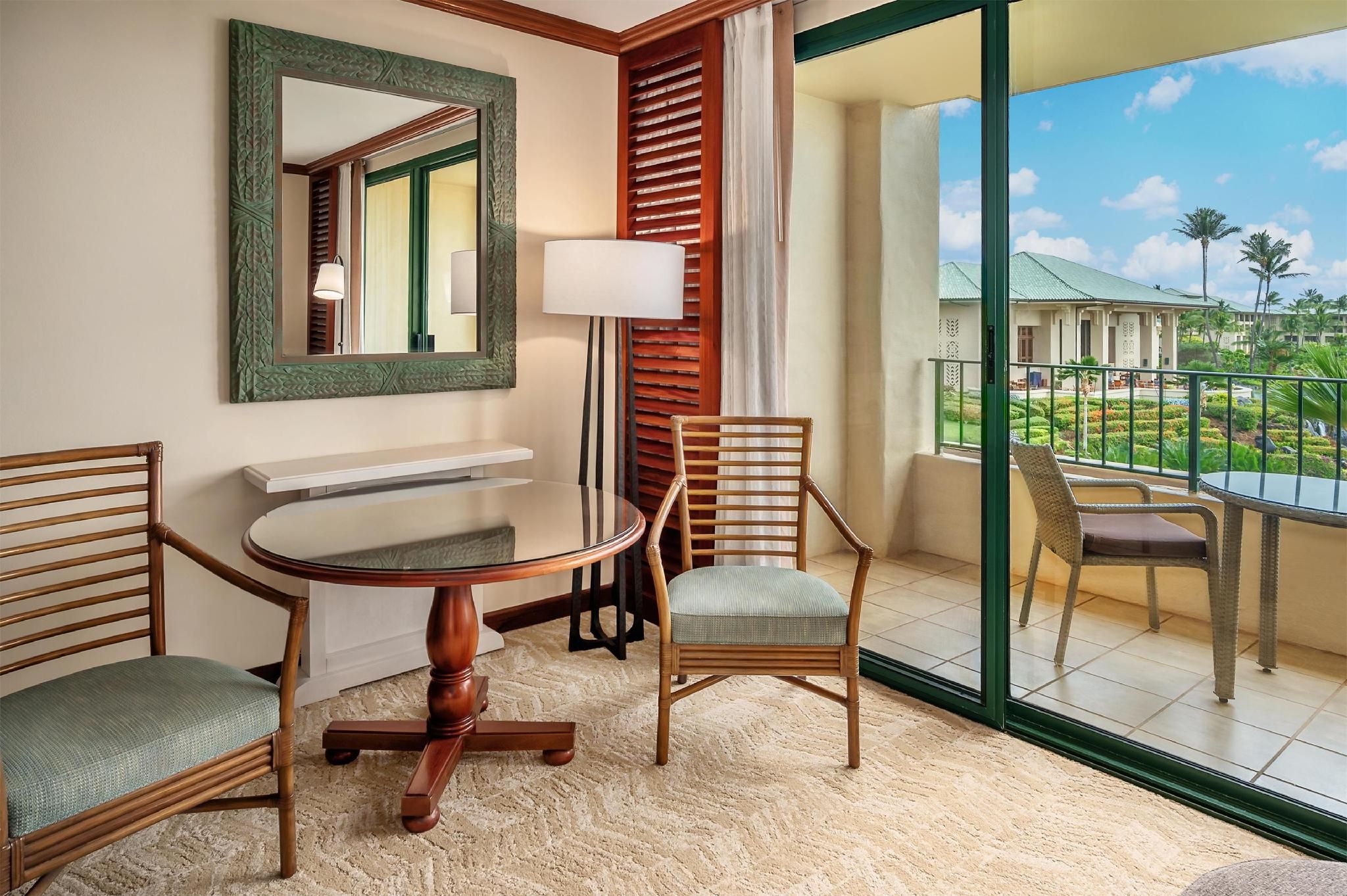 1 King Bed Partial Ocean View Accessible Tub