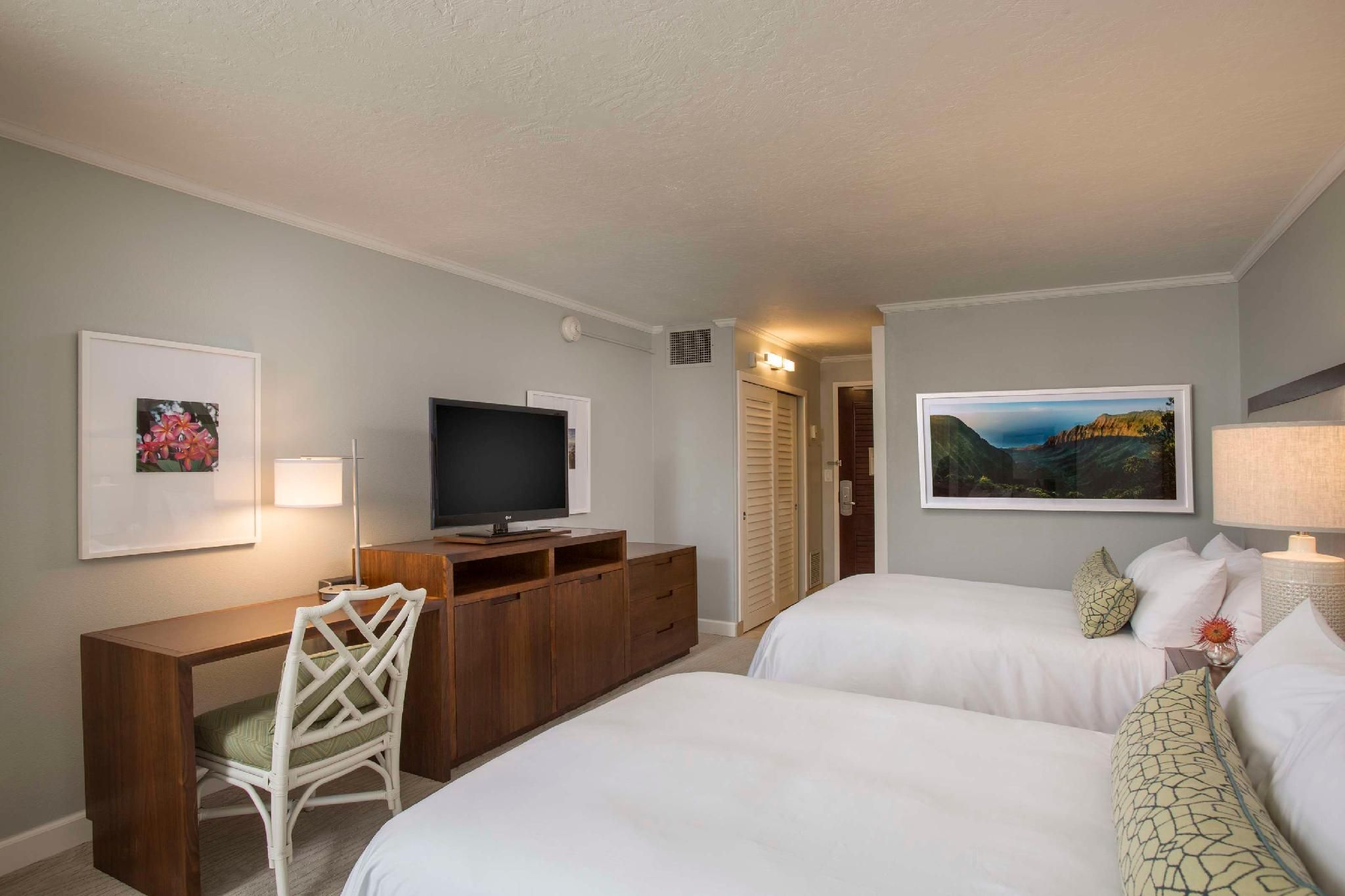 Premium Pool Ocean View 2 Double Beds