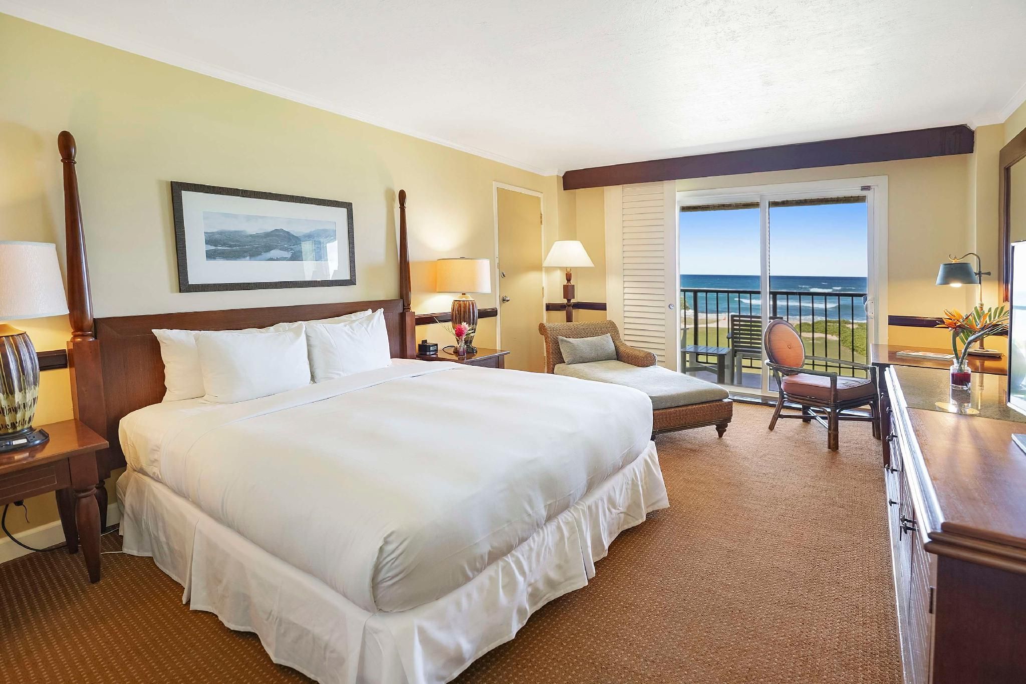 Oceanfront 1 King Bed