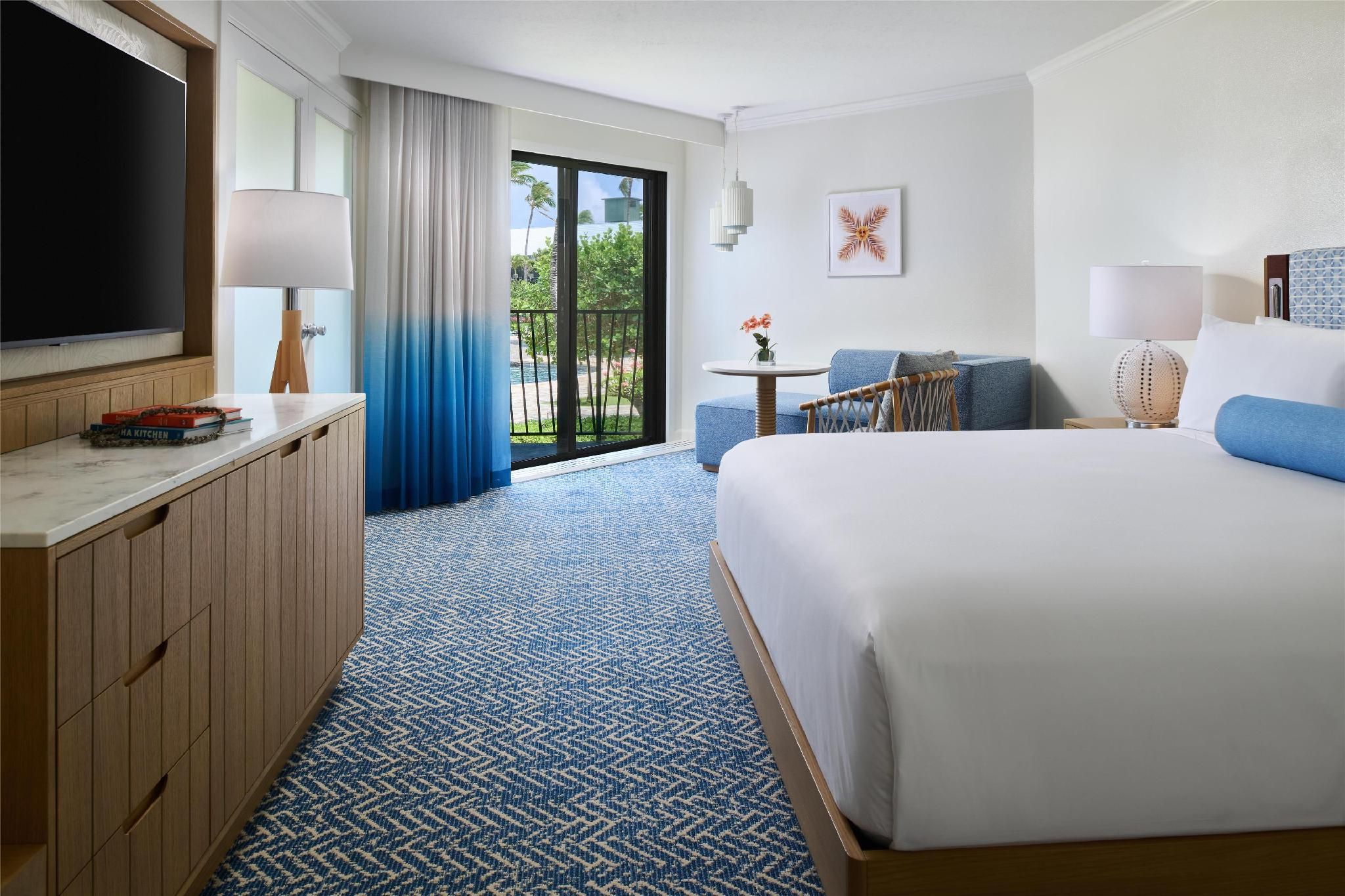 Signature 1 Bedroom Pool View Suite 1 King Bed
