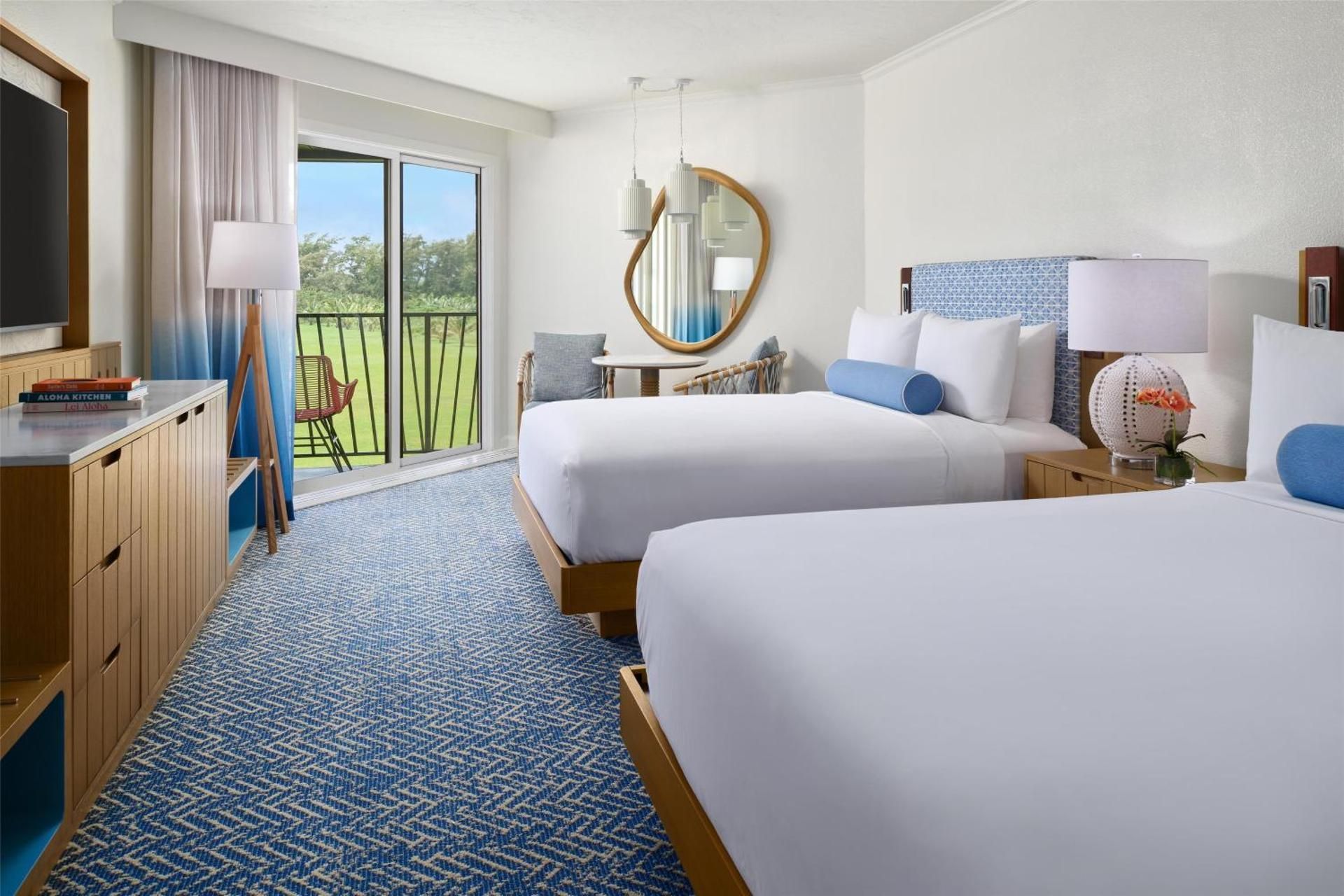 Club Signature Pool Ocean View 2 Queen Beds