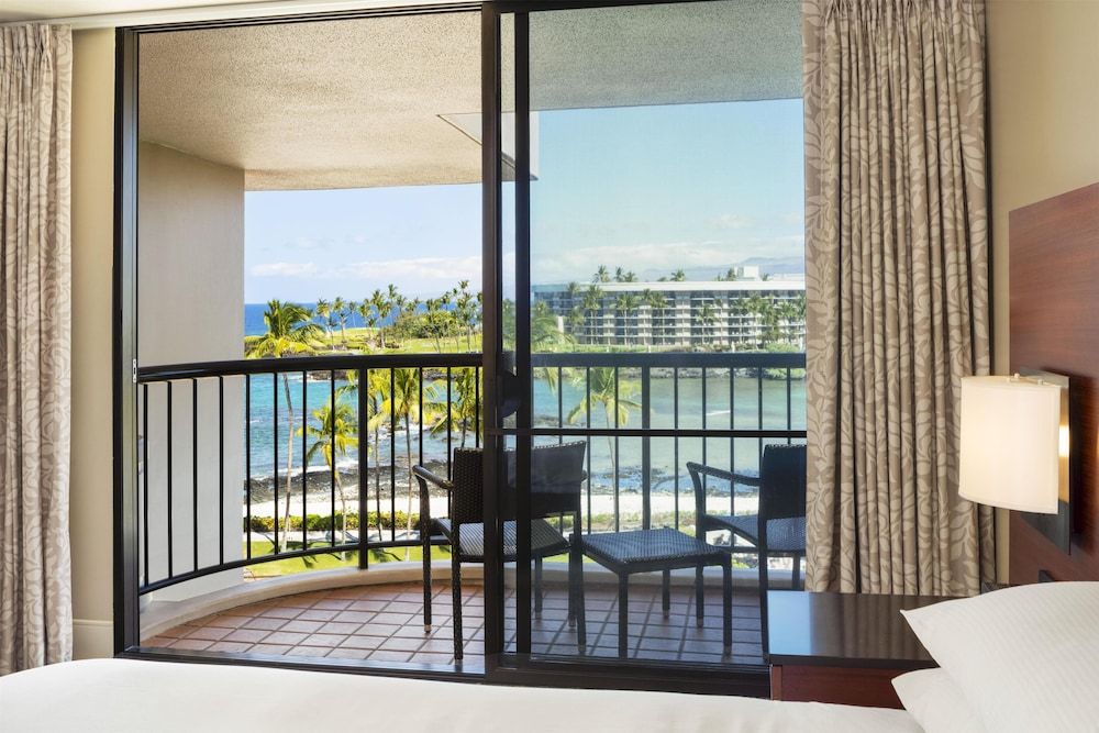 Makai One Bedroom Suite, 1 King Bed, Ocean View