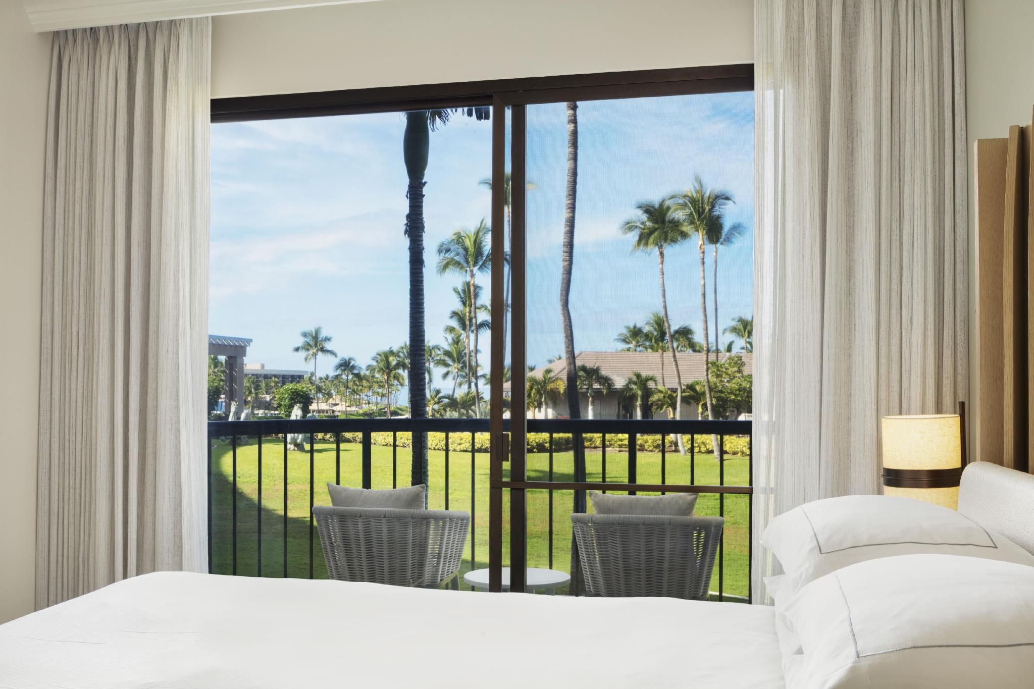 Palace Resort View 1 King Bed Mob Acc Ri Shwr