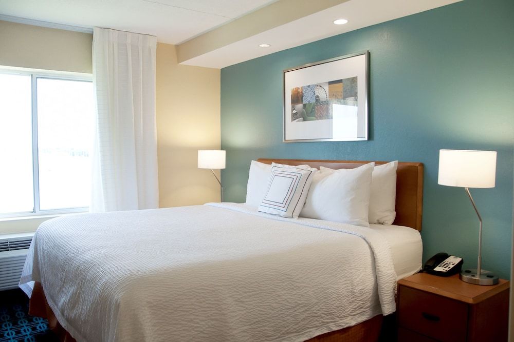 Room, 1 King Bed, Non Smoking