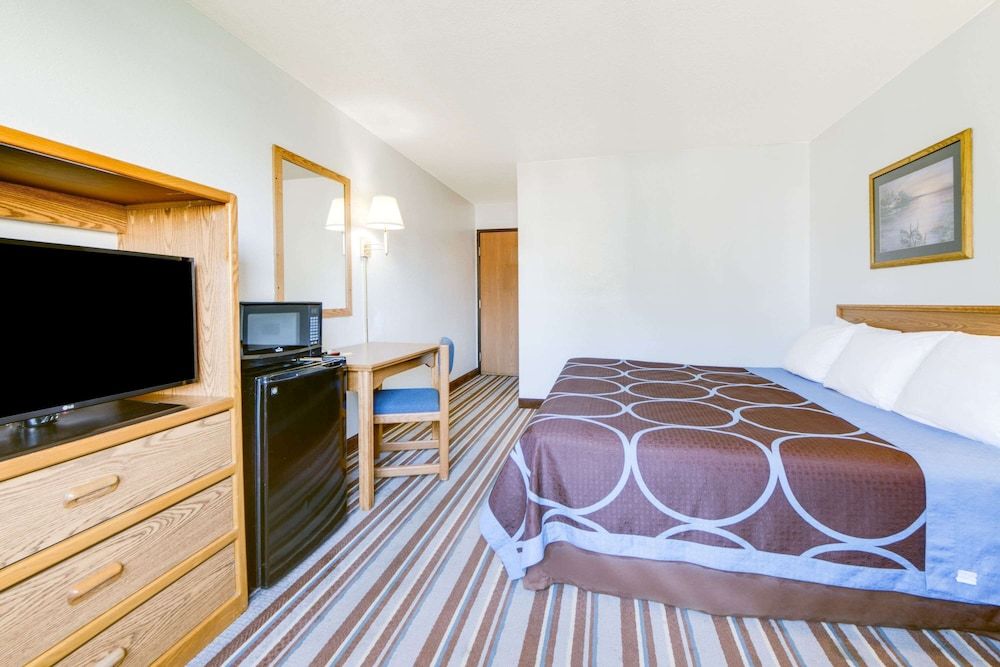 Standard Room, 1 King Bed