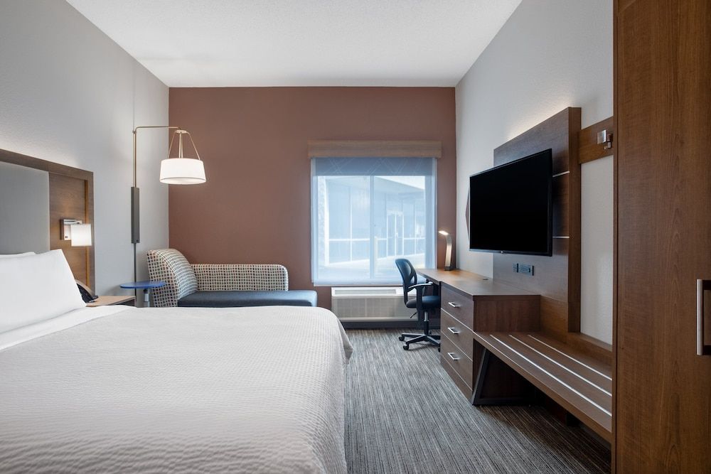 Standard Room, 1 King Bed