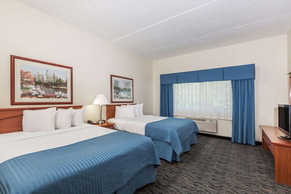 Superior Suite, 2 Queen Beds, Non Smoking