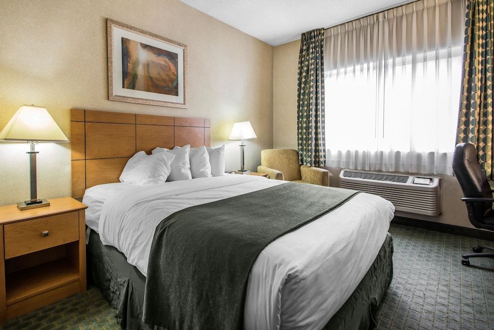 Standard Room, 1 Queen Bed, Non Smoking