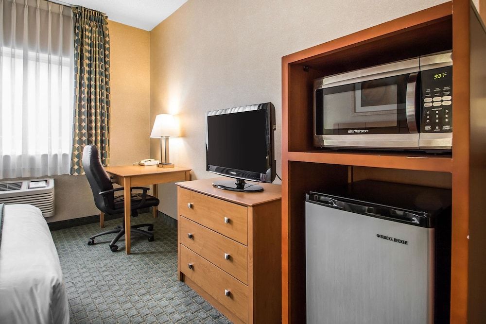 Room, 1 King Bed, Accessible, Non Smoking