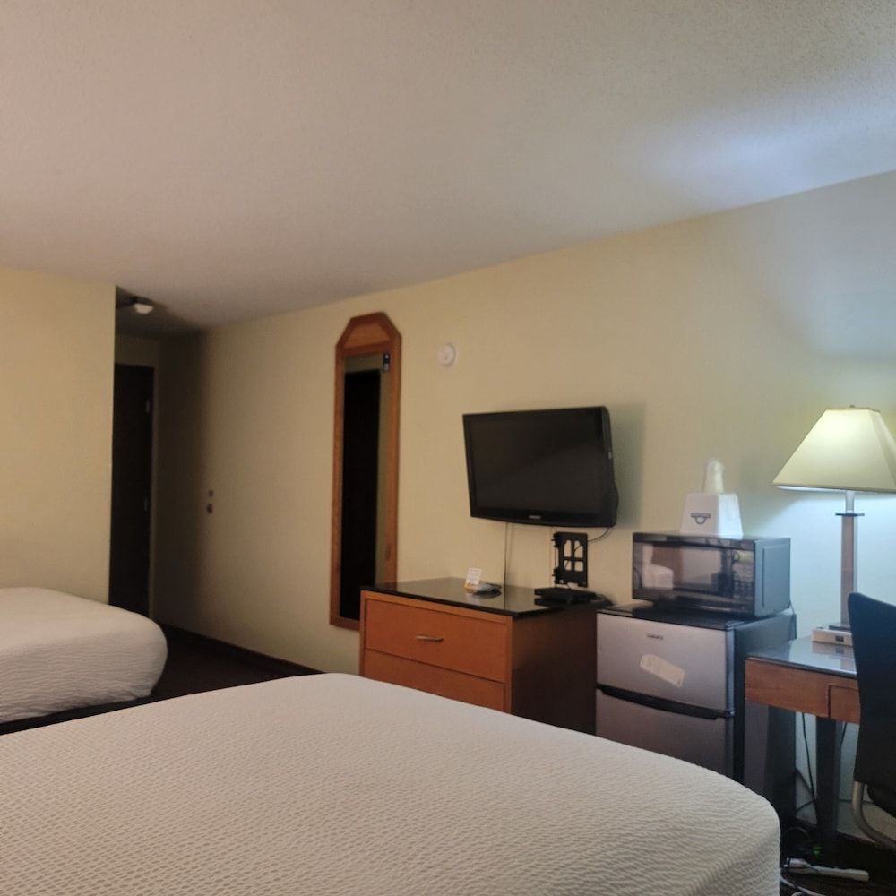Standard Room, 1 King Bed