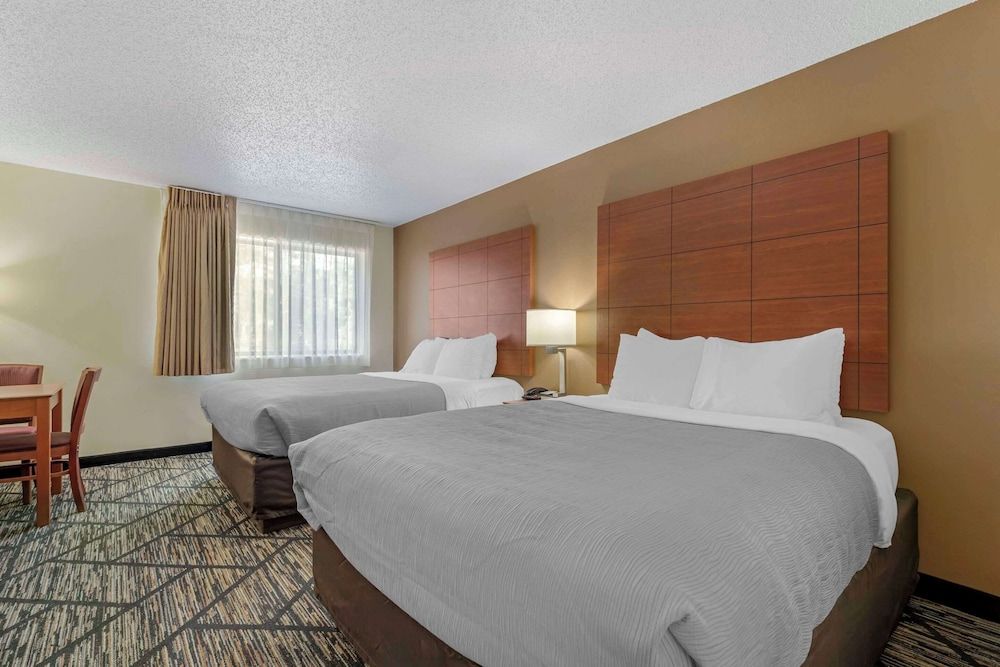 Room, 2 Queen Beds, Non Smoking