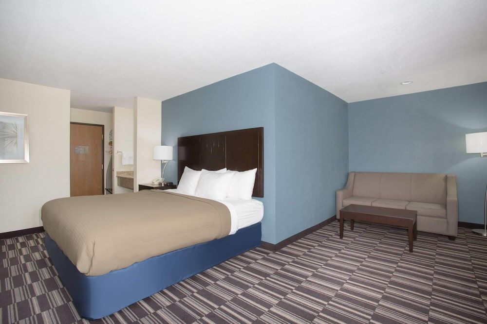 Studio Suite, 1 King Bed, Non Smoking