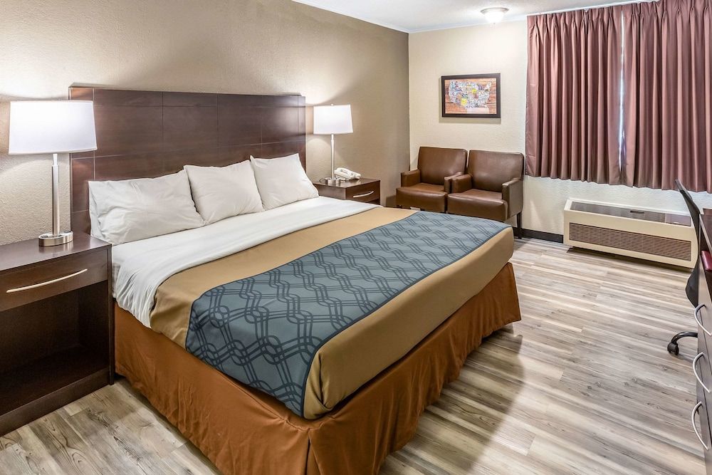 Standard Room, 1 King Bed, Non Smoking