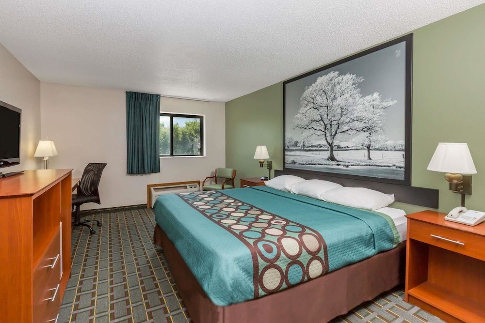 Standard Room, 1 King Bed, Accessible