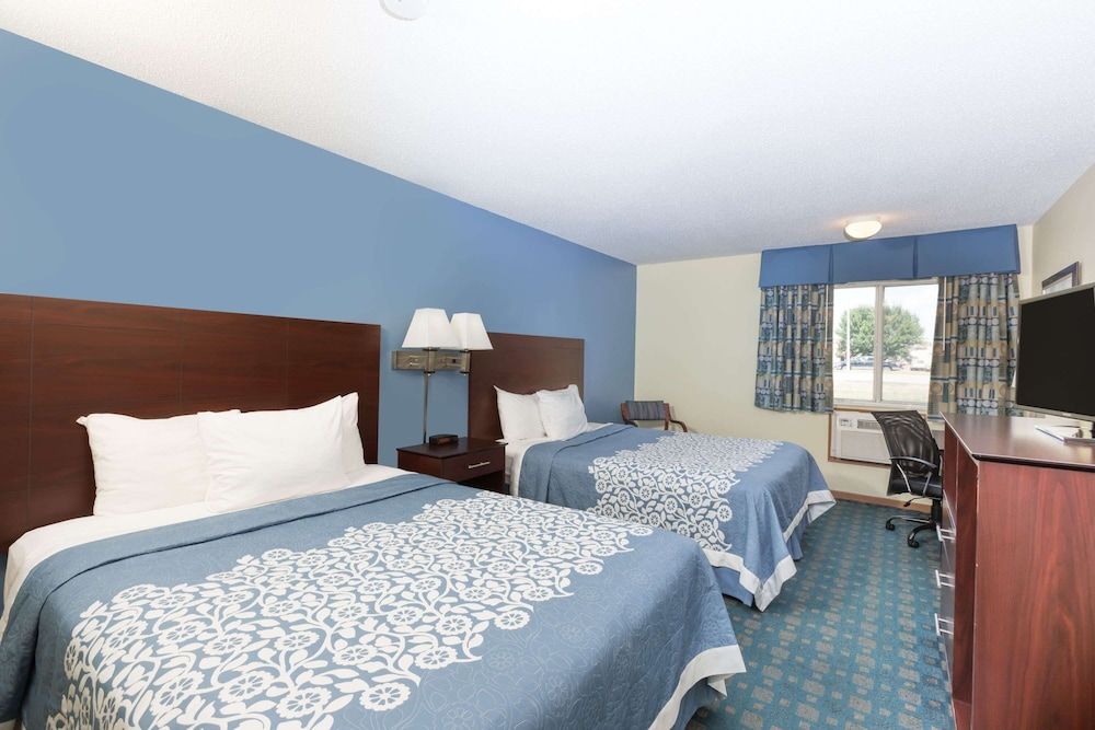 Room, 2 Queen Beds, Non Smoking