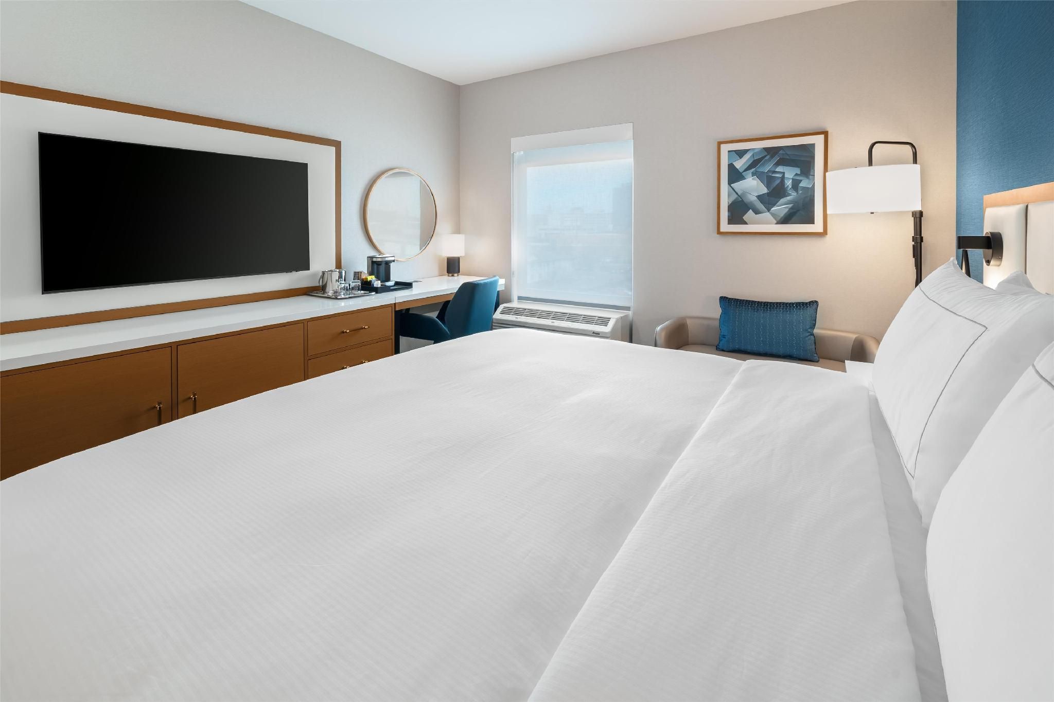 1 King Bed Standard.