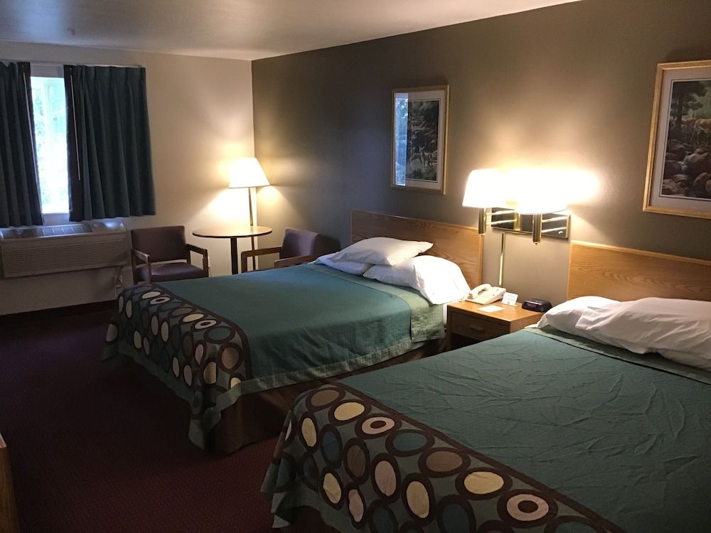 Room, 2 Queen Beds, Non Smoking, Refrigerator & Microwave