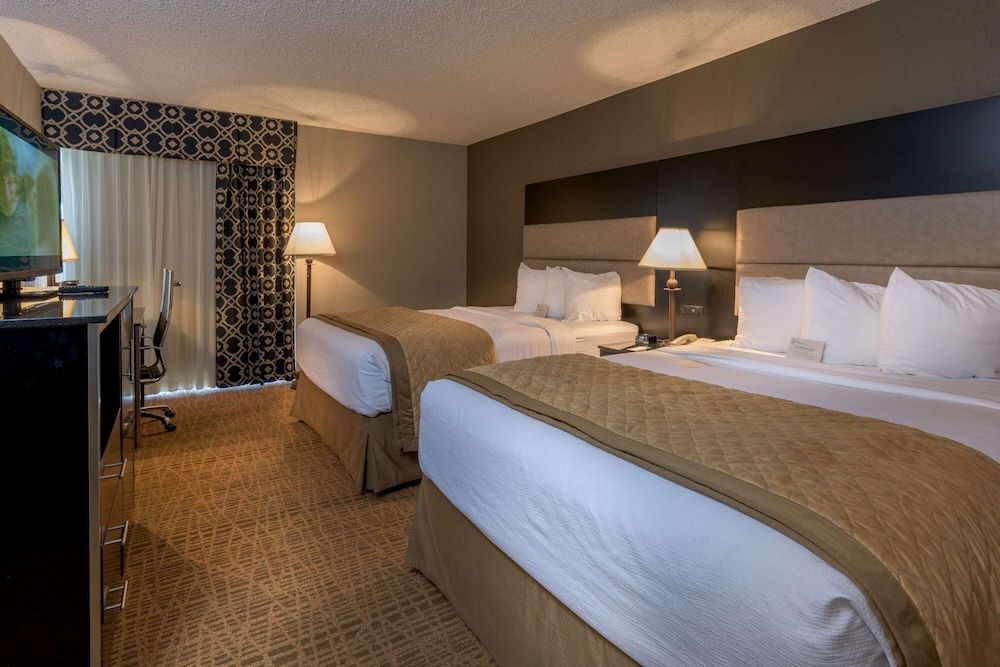 Room, 2 Queen Beds, Non Smoking