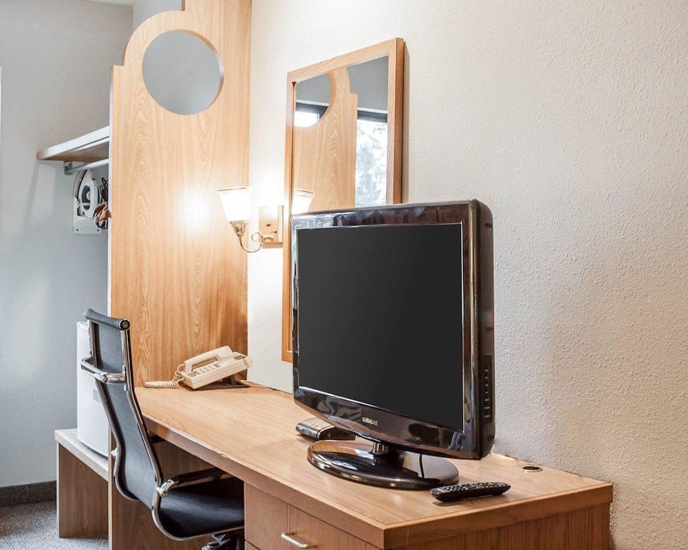 Room, 2 Queen Beds, Non Smoking (Pet Friendly)