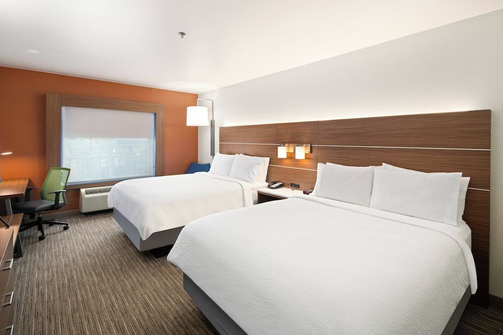 Standard Room, 2 Queen Beds, Accessible, Non Smoking (Communications)