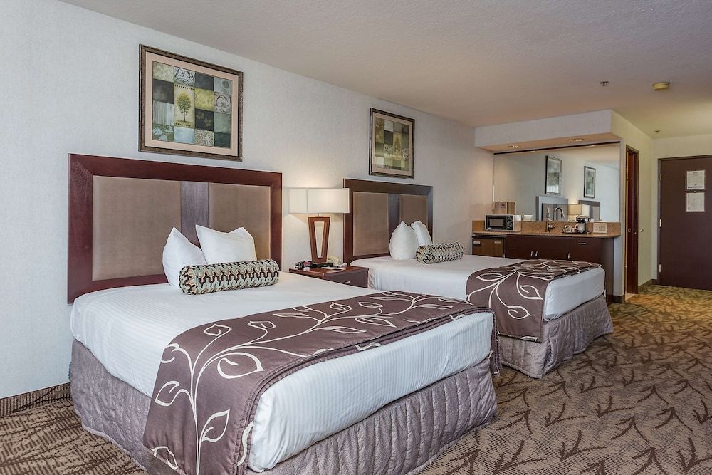 Shilo Inns Idaho Falls Deluxe Room (ADA) 3