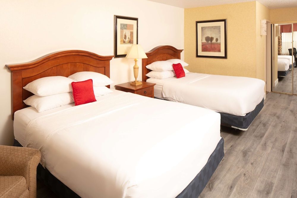 Red Lion Hotel Pocatello Room, 2 Queen Beds, Accessible 6