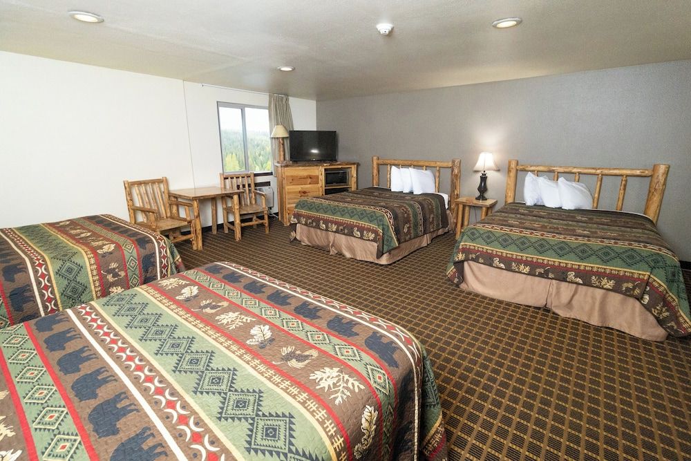 Fairbridge Inn & Suites Sandpoint Superior Room 2