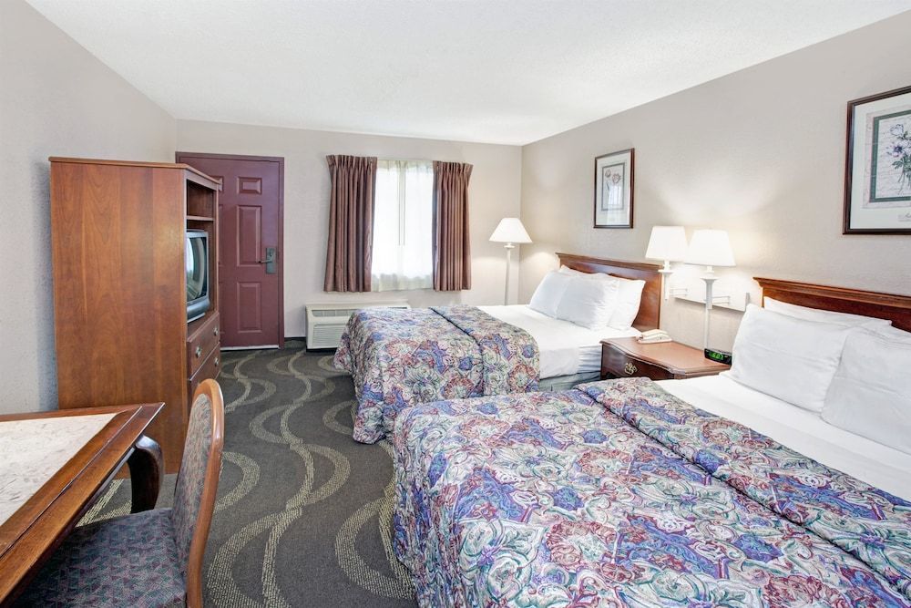 Motel 6 Alsip, IL Standard Room, 2 Double Beds, Non Smoking 2