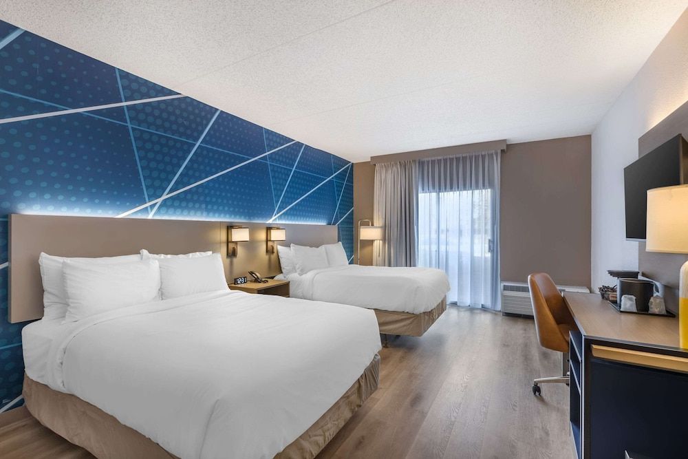 Comfort Inn & Suites Arlington Heights - Buffalo Grove Room, 2 Queen Beds, Accessible, Non Smoking 3