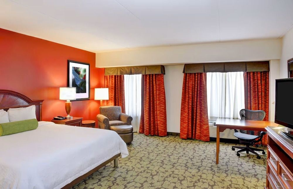 undefined Hilton Garden Inn Chicago/Midway Airport 5
