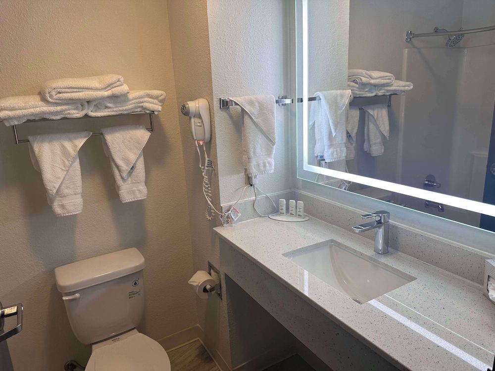 Suite, 1 King Bed, Non Smoking, Hot Tub