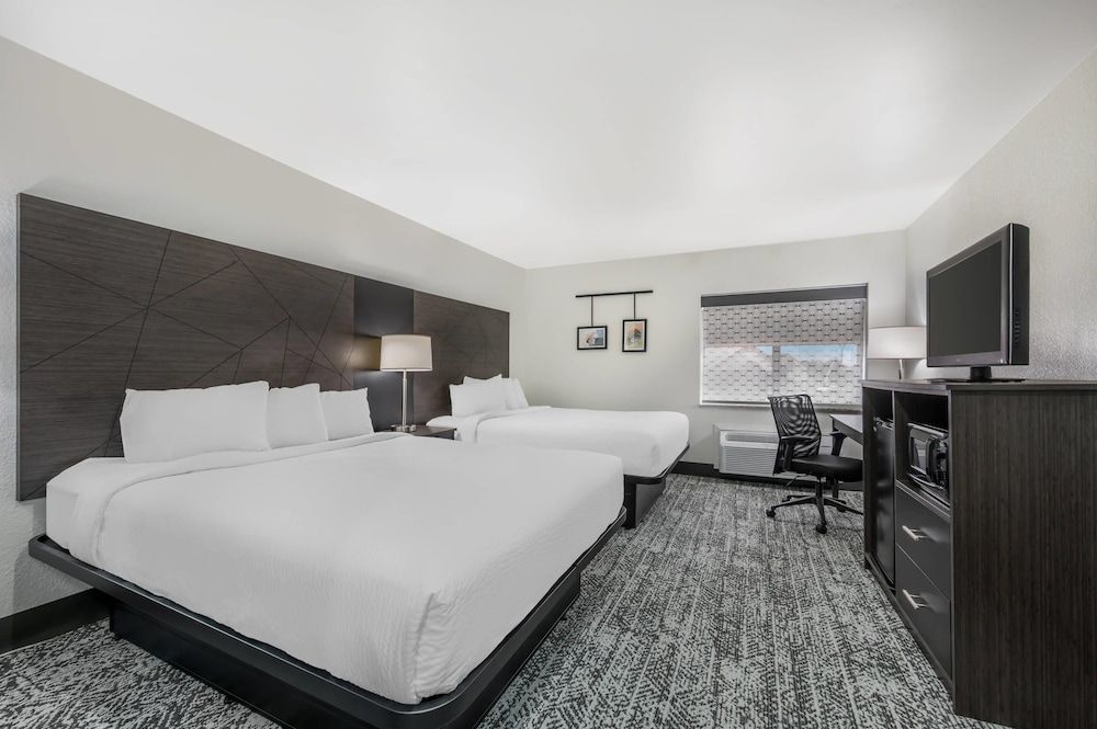 Standard Room, 2 Queen Beds, Non Smoking