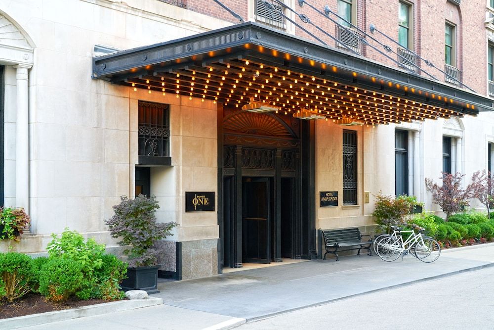 undefined The Chicago Hotel Collection Ambassador Gold Coast 6