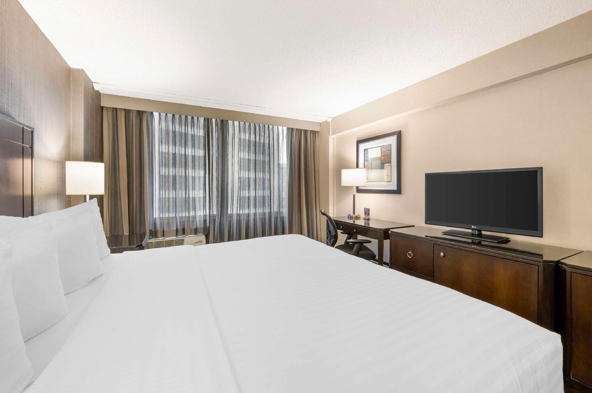 undefined Best Western Grant Park Hotel 8