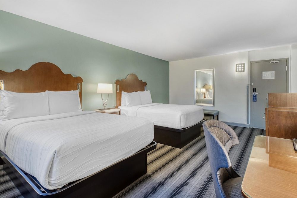 undefined Best Western River North Hotel 4