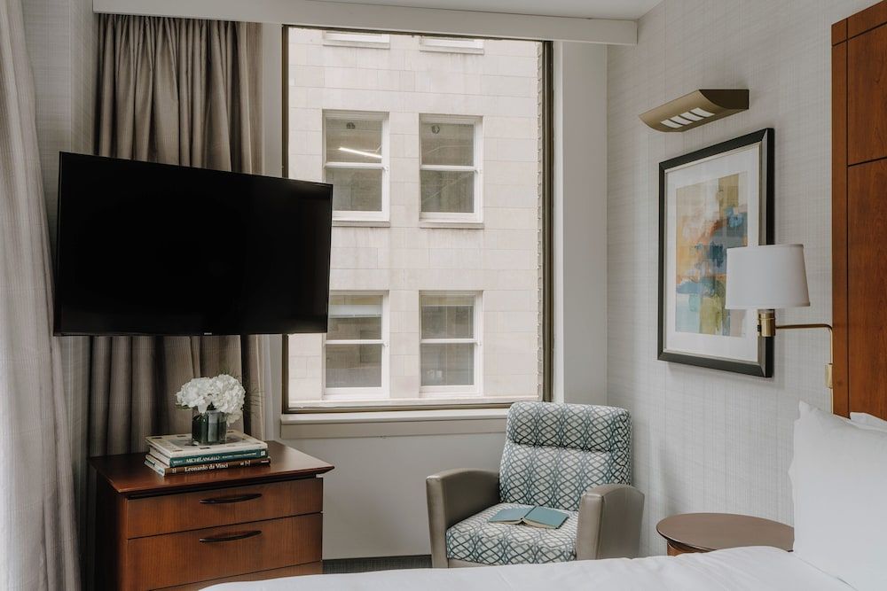 undefined Club Quarters Hotel, Central Loop, Chicago 9
