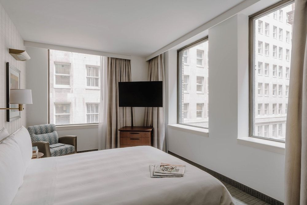 undefined Club Quarters Hotel, Central Loop, Chicago 9