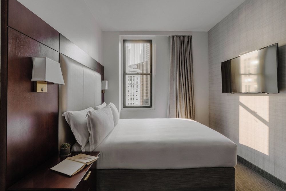 Club Quarters Hotel Wacker at Michigan, Chicago