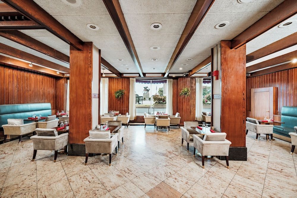 undefined Congress Plaza Hotel 10