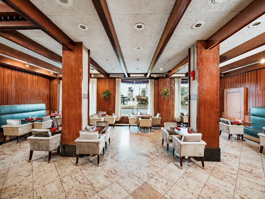 d8f4e09da2755abcc92be66b209c25de