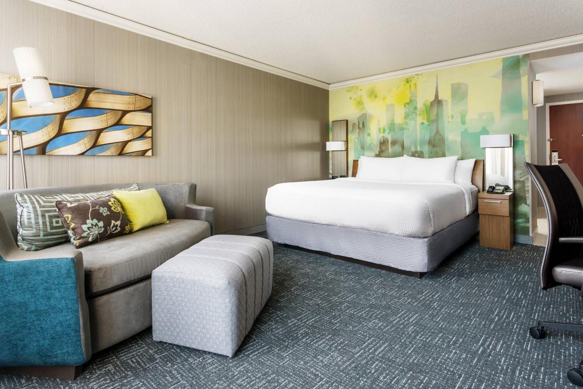 Guest room, 1 King, Sofa bed
