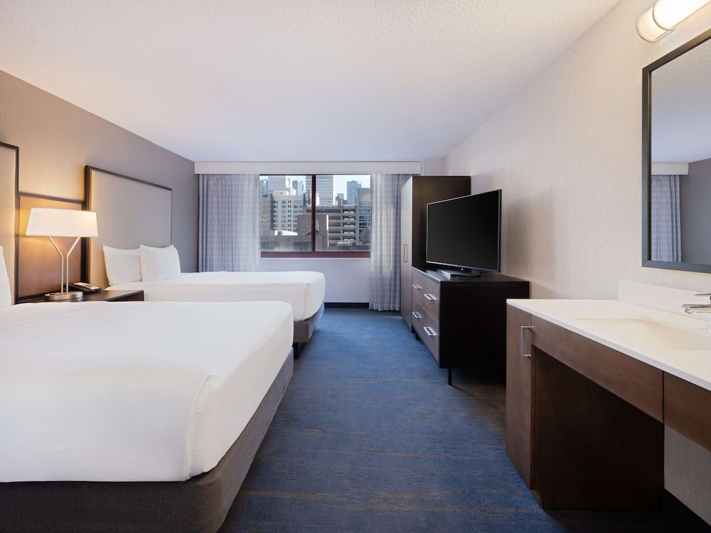 Suite, City View (2 Rooms, 2 Double Bed & 1 Sofabeds)
