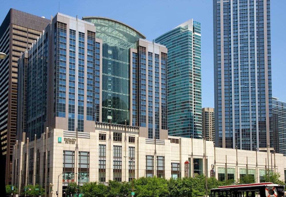 undefined Embassy Suites by Hilton Chicago Downtown Magnificent Mile 2