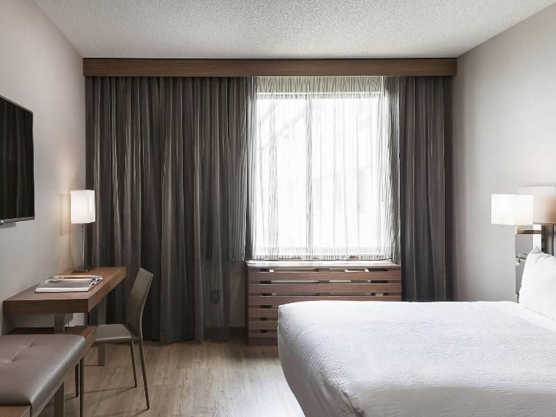 undefined AC Hotels by Marriott Chicago Downtown 9