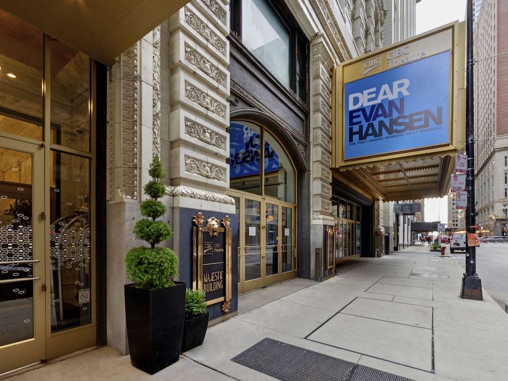 undefined Hampton Inn Majestic Chicago Theatre District 2