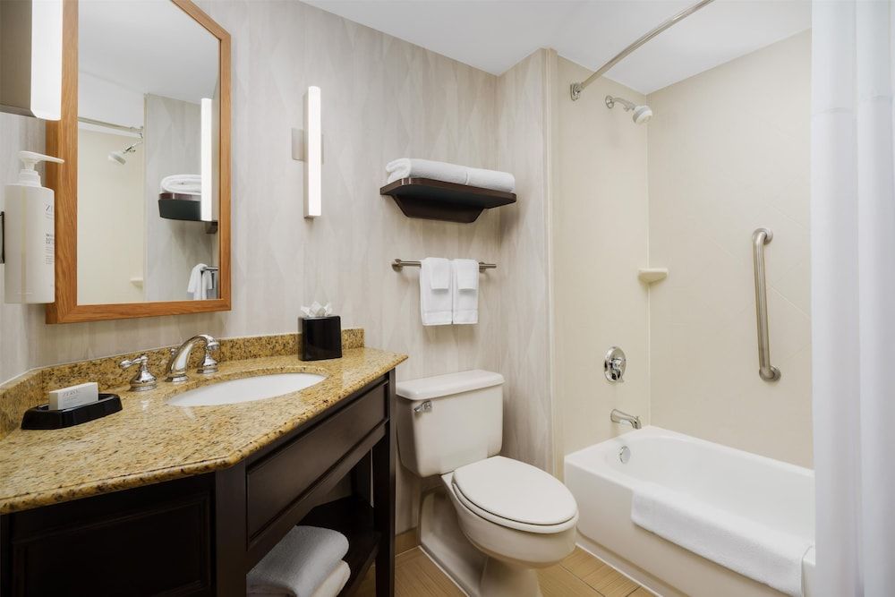 undefined Hampton Inn by Hilton Chicago-Midway Airport 5