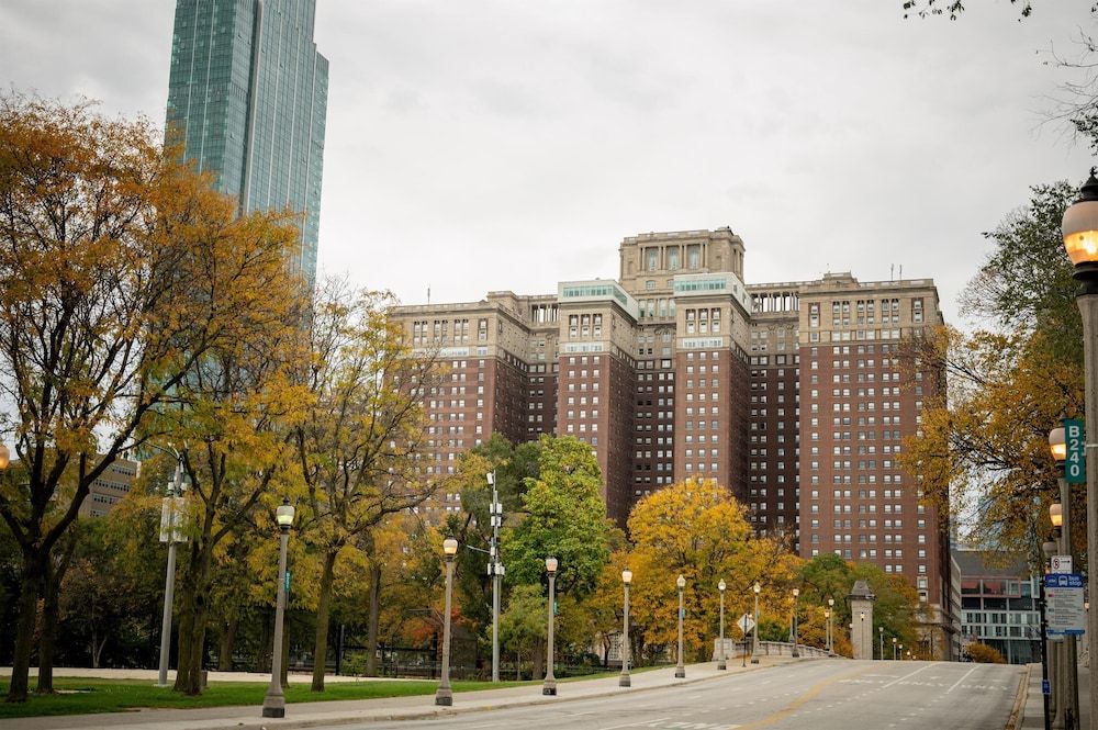 undefined Hilton Chicago 5